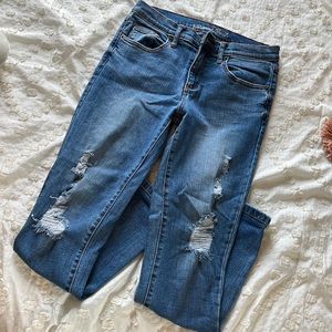 Universal Thread boyfriend ripped jeans